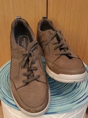 Rockport XCS SZ 12 Men’s Taupe Lace-Up Casual Sneakers